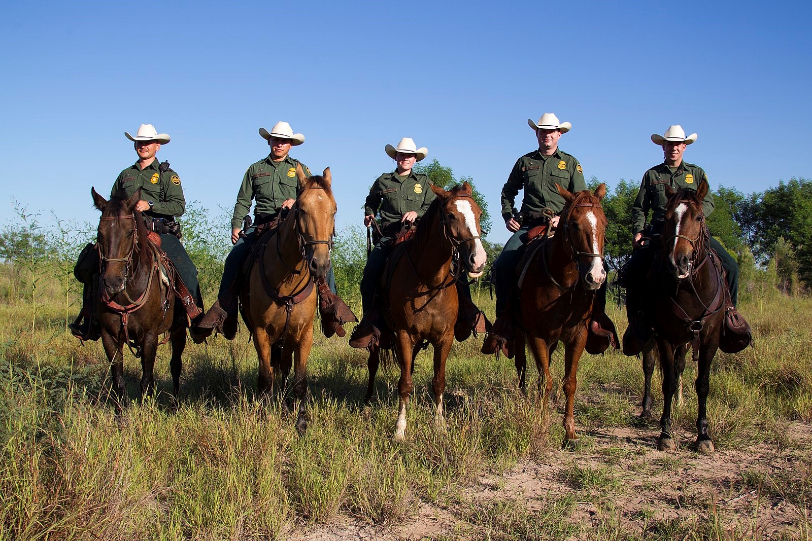 Border Patrol Agents Not Whipping Migrants